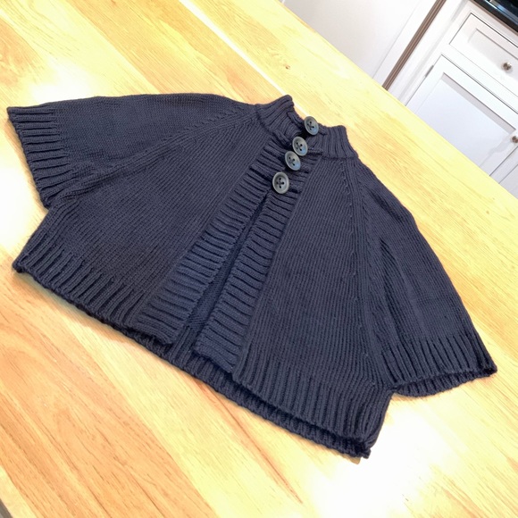 DESIGN HISTORY SIZE L~THICK KNIT CAPE SWEATER CHUNKY BUTTON DETAIL~JACKET COAT - Picture 3 of 8